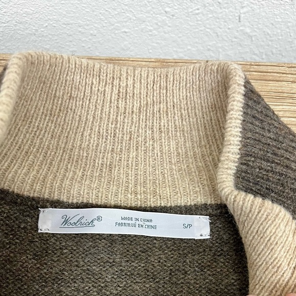 Woolrich 100% Lambswool Grazing Sheep Sweater Vest - Size S - Picture 3 of 7